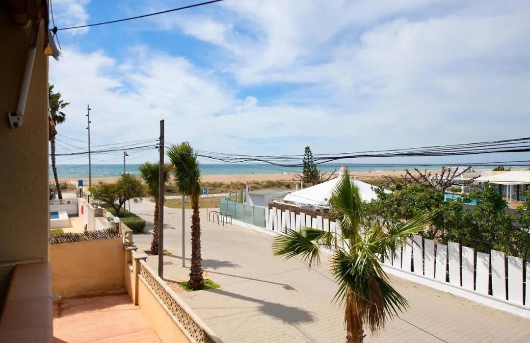 Marplana Lägenhet Castelldefels Exteriör bild