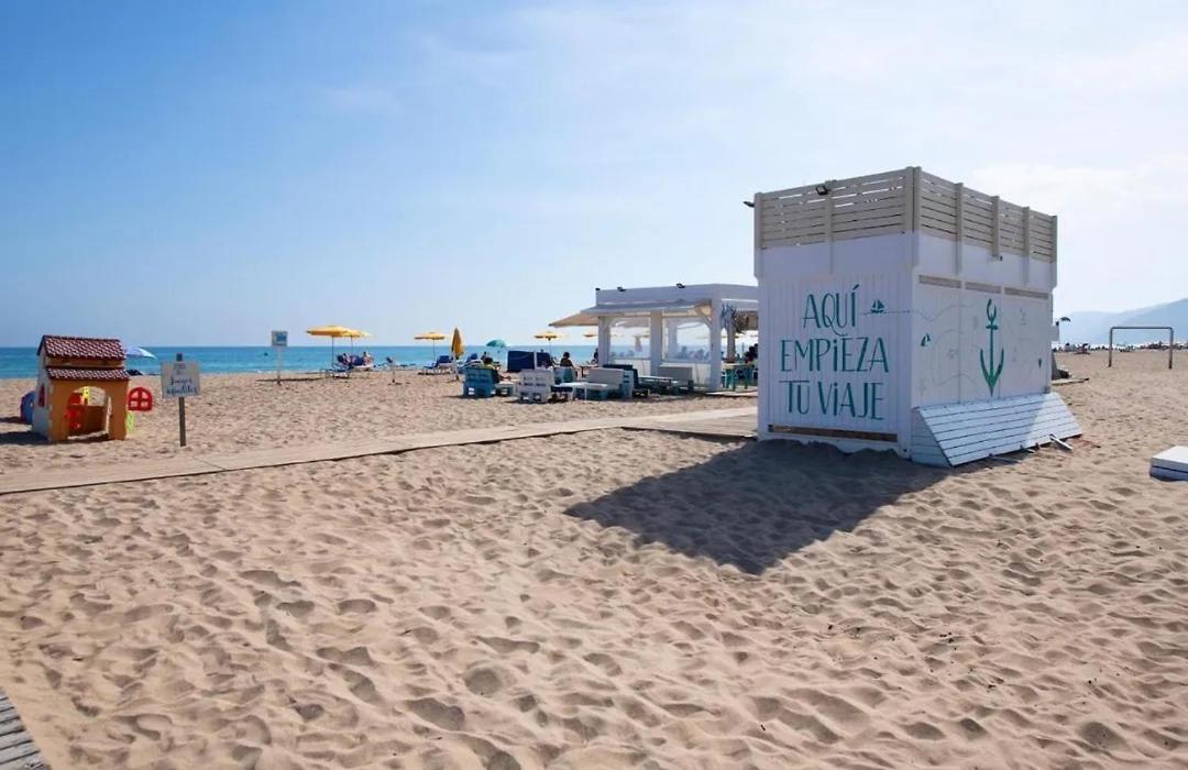 Marplana Lägenhet Castelldefels Exteriör bild